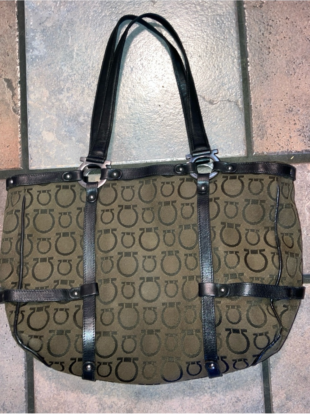 Salvatore Ferragamo Tote Bag Gancini Used AU-21 7859